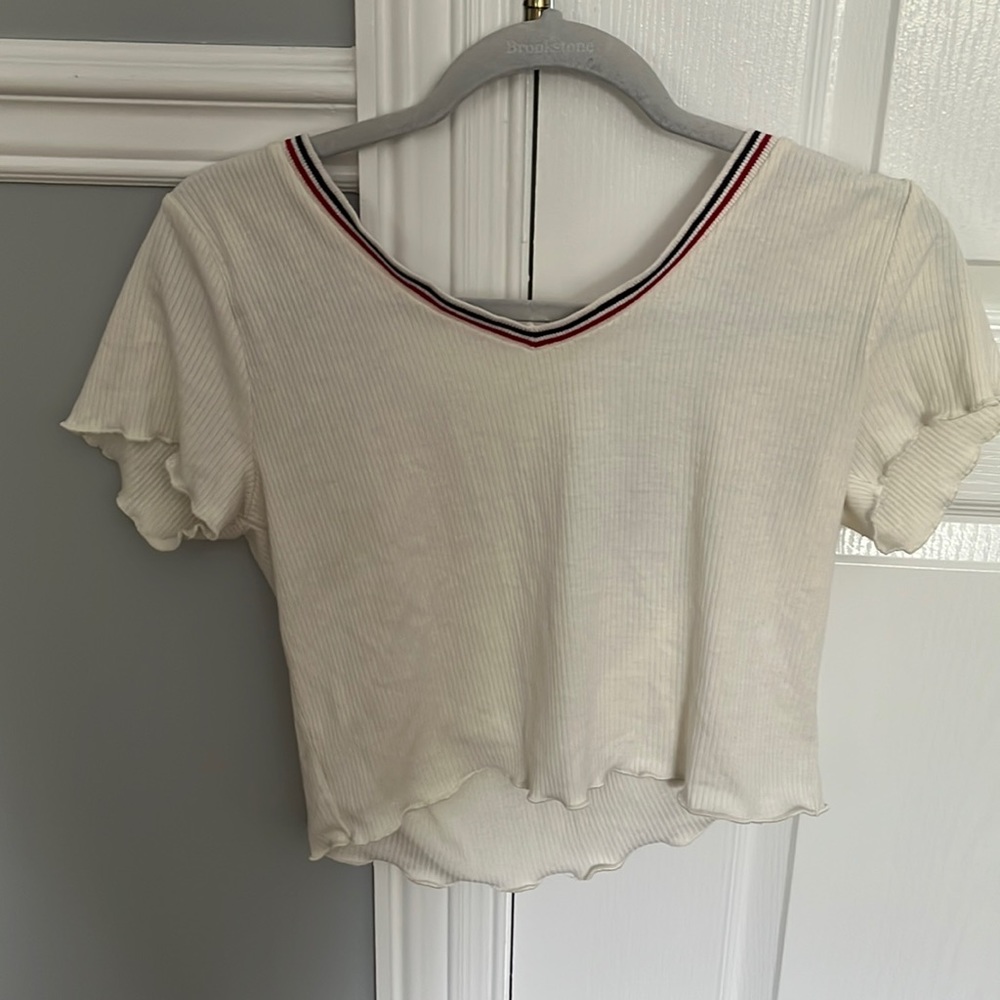 Derek Heart large white cropped short sleeve